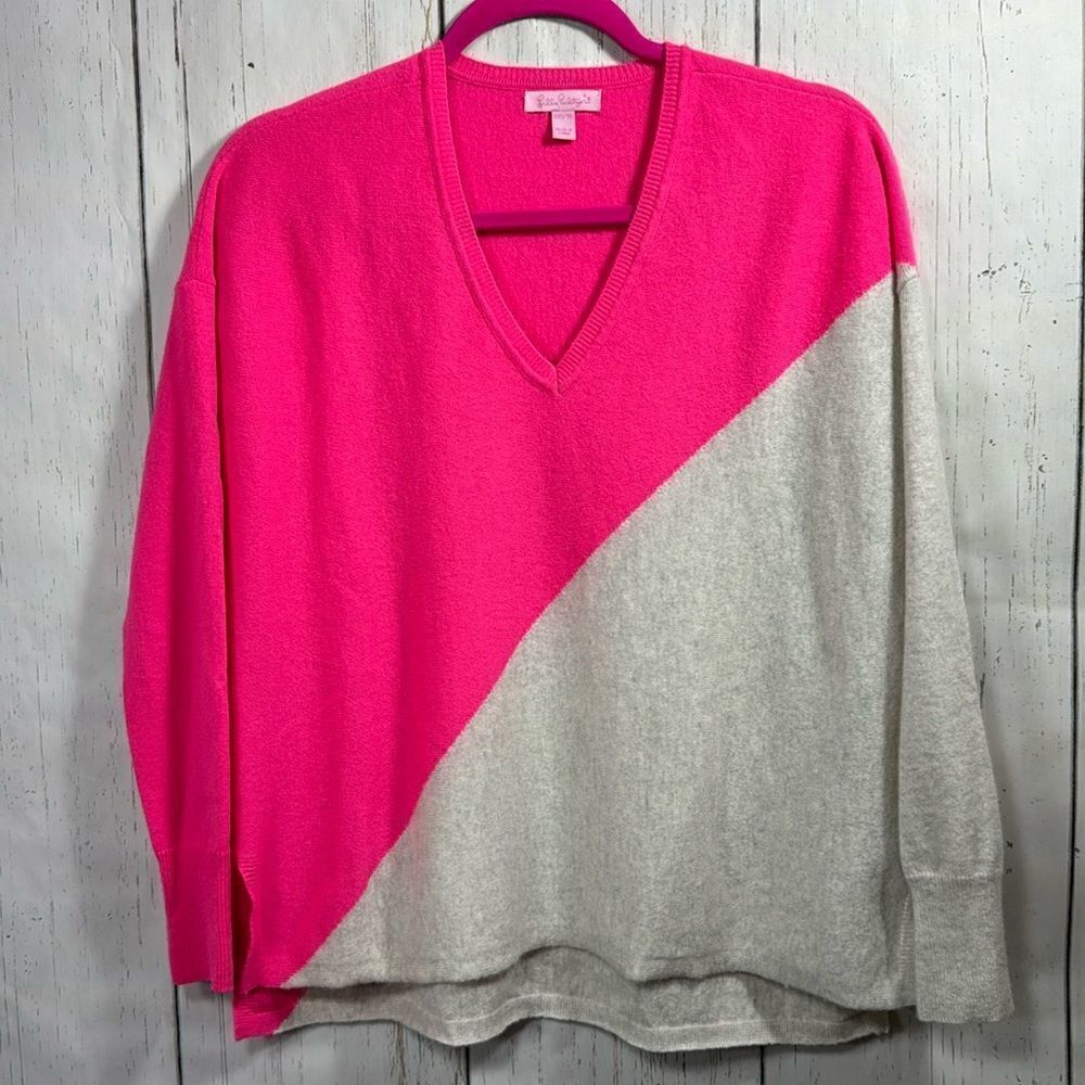Lilly Pulitzer 100% Cashmere Colorblock V Neck Sweater Pink Gray Quite Luxury